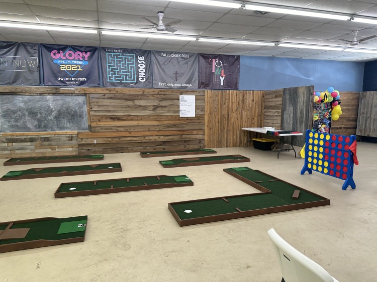 Portable 9 Hole Mini Golf Portable 9 Hole Mini Golf